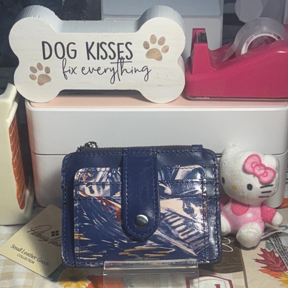 Patricia Nash Accessories - NWT! Patricia Nash Cassis ID wallet that’s blue and pink!